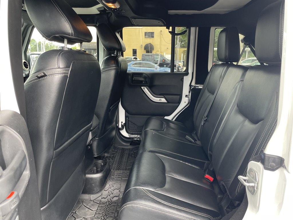 Used 2015 Jeep Wrangler Unlimited Sahara AWD/4WD image 24