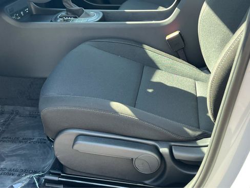 Certified 2026 Hyundai Kona SE AWD/4WD image 36