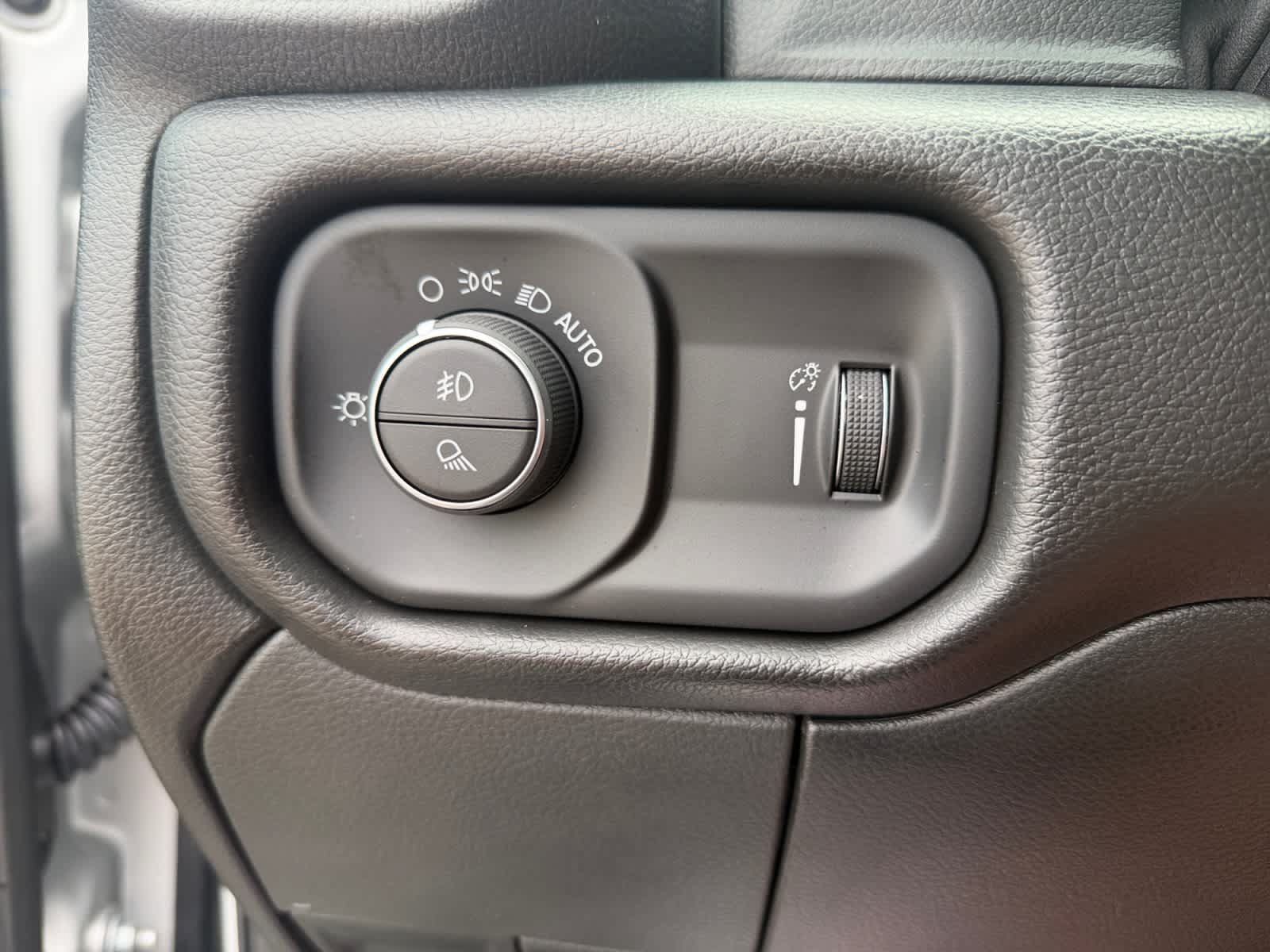 Used 2026 RAM 3500 Tradesman AWD/4WD image 33