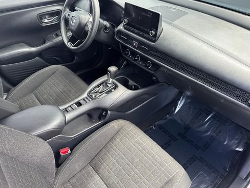 Used 2023 Honda HR-V LX image 31