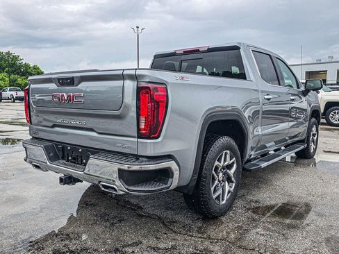 Used 2023 GMC Sierra 1500 SLT w/ SLT Premium Plus Package AWD/4WD image 6