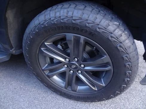 Used 2021 Ford F150 Lariat w/ Equipment Group 502A High image 10