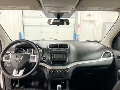 Used 2018 Dodge Journey SE w/ Popular Equipment Group image 10