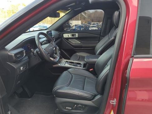 Used 2020 Ford Explorer ST w/ ST Street Pack image 15