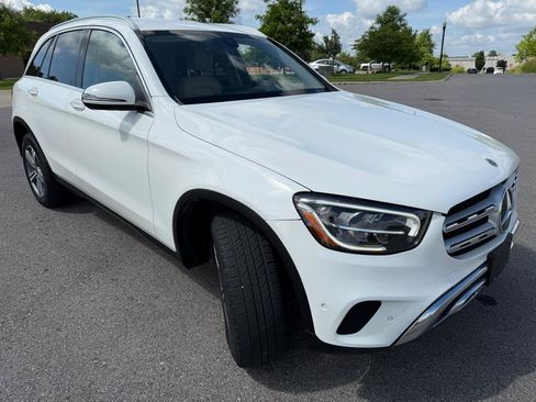 Used 2021 Mercedes-Benz GLC 300 image 3