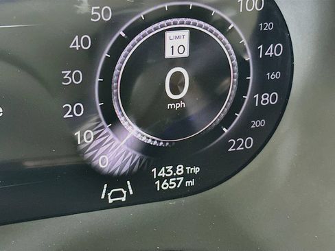 Used 2026 Bentley Flying Spur Azure AWD/4WD image 12