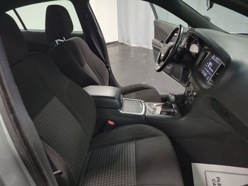 Used 2023 Dodge Charger SXT image 22