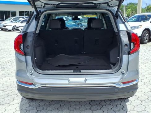 Used 2023 GMC Terrain SLT FWD image 19