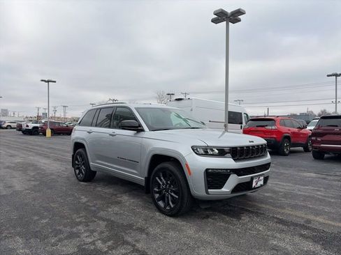 New 2026 Jeep Grand Cherokee Limited Reserve image 7