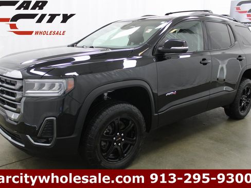 Used 2023 GMC Acadia AT4 image 1