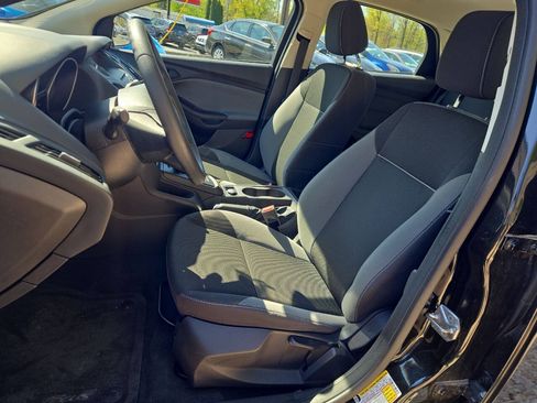 Used 2014 Ford Focus S FWD image 16
