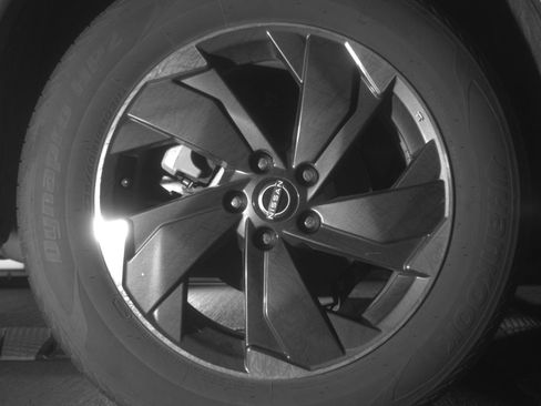 Used 2025 Nissan Rogue SV image 15