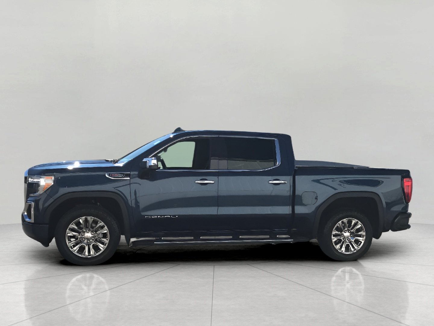 Certified 2021 GMC Sierra 1500 Denali w/ Technology Package AWD/4WD image 8