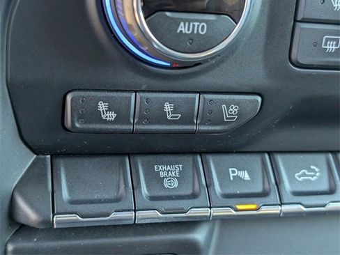 Used 2020 Chevrolet Silverado 2500 High Country w/ Z71 Off-Road Package image 17