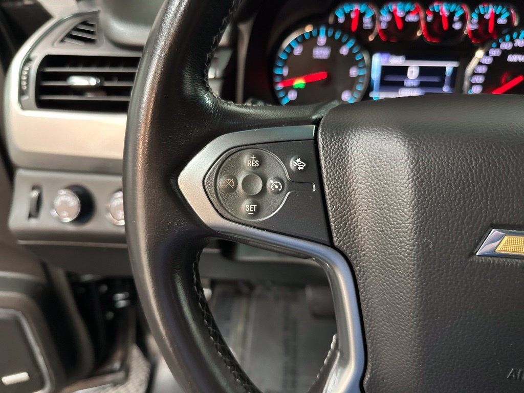 Used 2017 Chevrolet Suburban LT AWD/4WD image 14