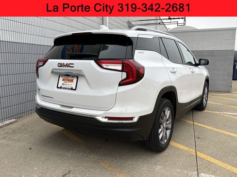 Used 2023 GMC Terrain SLT FWD image 4