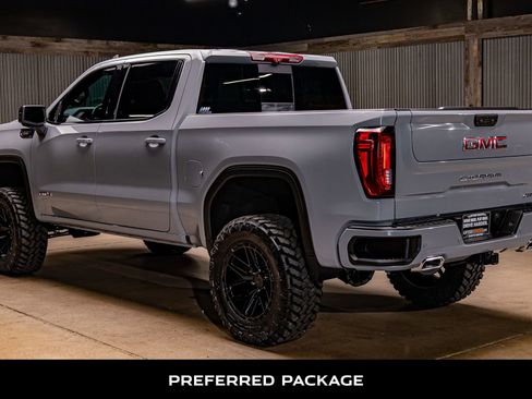 Used 2024 GMC Sierra 1500 AT4 w/ Technology Package image 7