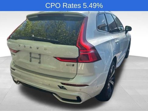 Used 2023 Volvo XC60 B5 Ultimate w/ Climate Package AWD/4WD image 3