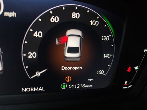 Used 2025 Honda Accord Sport image 16