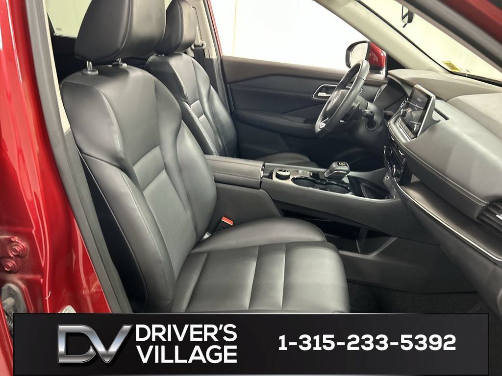 Used 2021 Nissan Rogue SV w/ Premium Package AWD/4WD image 23