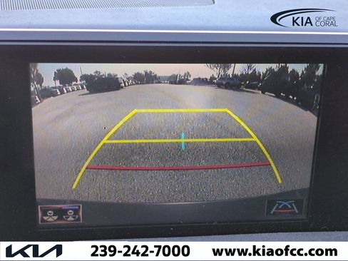 Used 2019 Lexus UX 200 image 20