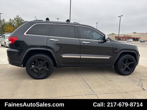 Used 2013 Jeep Grand Cherokee Overland w/ Advance Technology Group image 19