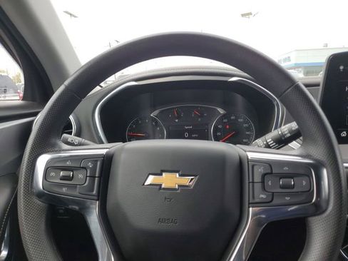 Certified 2025 Chevrolet Blazer LT AWD/4WD image 11