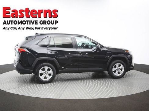Used 2020 Toyota RAV4 LE AWD/4WD image 42