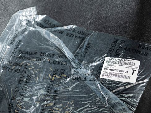 Used 2021 Ford Mustang Shelby GT500 w/ Carbon Fiber Track Pack image 66