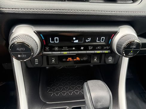 Used 2024 Toyota RAV4 XLE w/ Convenience Package AWD/4WD image 19