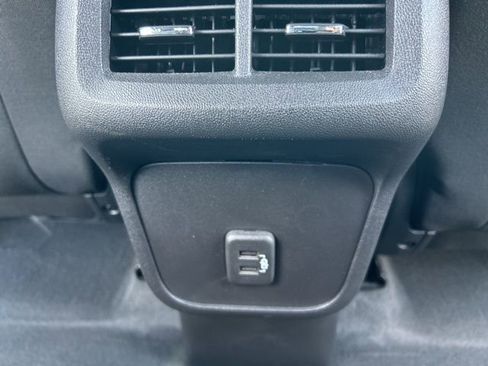Used 2024 Chevrolet Equinox LT w/ LPO, Floor Liner Package FWD image 32