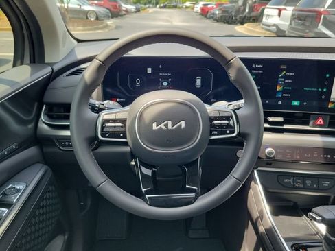 New 2026 Kia Carnival SX w/ SX Dark Edition Package FWD image 22