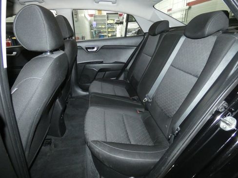 Used 2018 Kia Rio S image 23