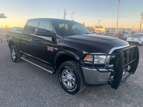 Used 2018 RAM 2500 Tradesman w/ Chrome Appearance Group image 3