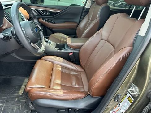 Used 2020 Subaru Outback Touring AWD/4WD image 17