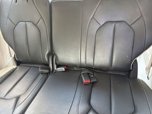 Used 2022 Chrysler Pacifica Limited FWD image 21