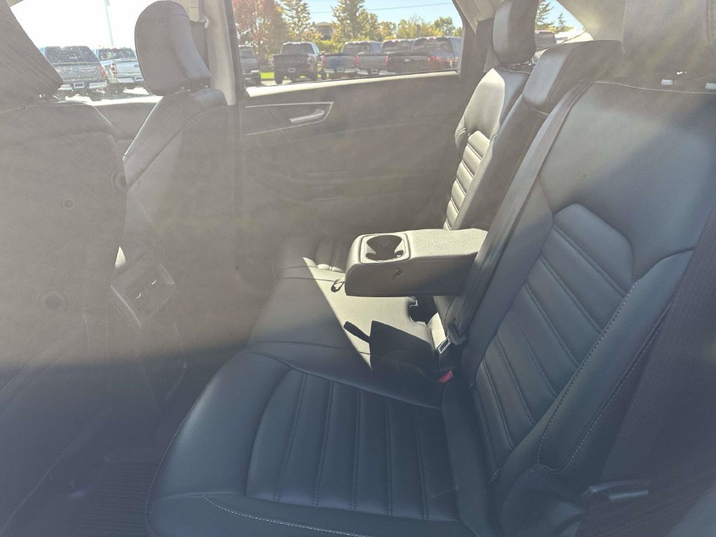 Certified 2024 Ford Edge SEL w/ Convenience Package AWD/4WD image 12