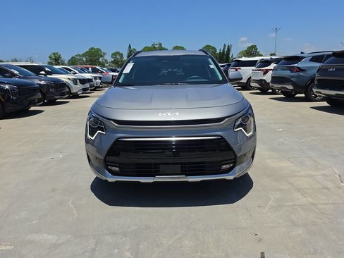New 2026 Kia Niro FWD image 3