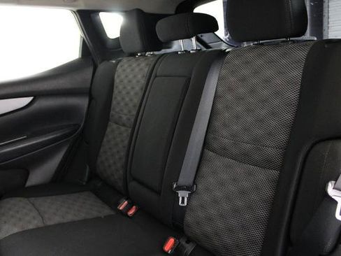 Certified 2020 Nissan Rogue Sport SV FWD image 20