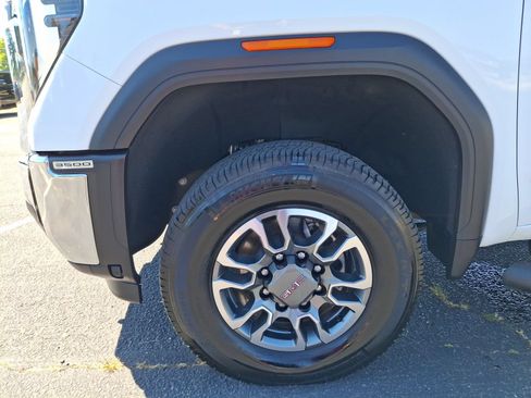 Used 2024 GMC Sierra 3500 SLE w/ SLE Convenience Package AWD/4WD image 28
