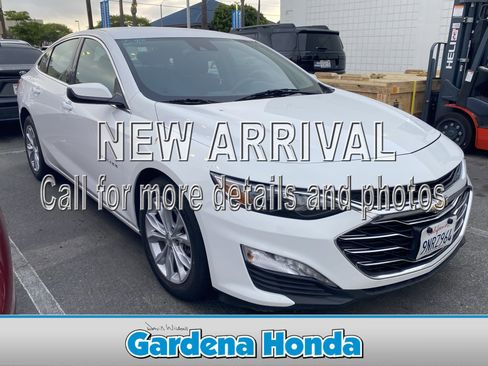 Used 2025 Chevrolet Malibu LT image 1
