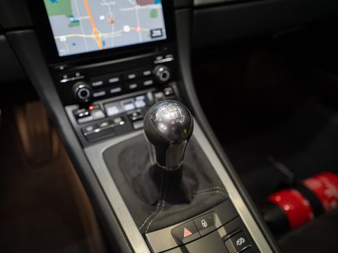 Used 2018 Porsche 911 GT3 RWD image 18