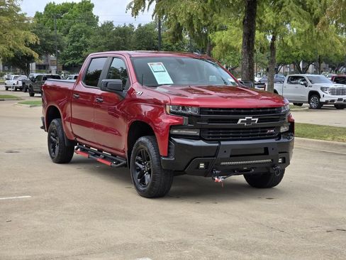 Used 2021 Chevrolet Silverado 1500 LT Trail Boss w/ Bed Protection Package AWD/4WD image 3
