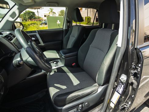 Used 2022 Toyota 4Runner SR5 AWD/4WD image 14