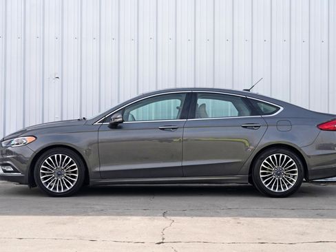 Used 2017 Ford Fusion SE w/ Fusion SE Technology Package image 8