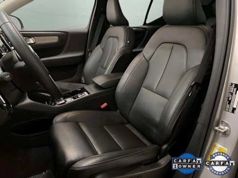 Used 2025 Volvo XC40 B5 Plus image 64