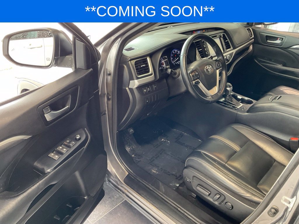 Used 2018 Toyota Highlander SE AWD/4WD image 8