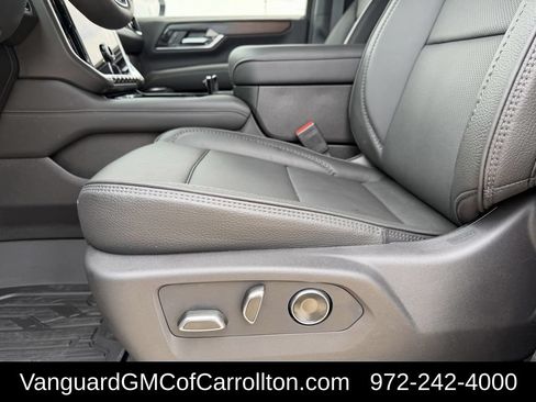 New 2026 GMC Yukon Denali w/ Denali Reserve Package AWD/4WD image 25