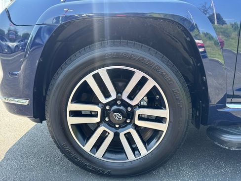 Used 2021 Toyota 4Runner Limited AWD/4WD image 23