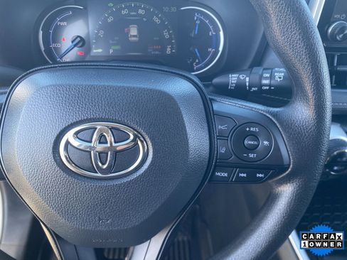 Used 2025 Toyota RAV4 XLE image 24
